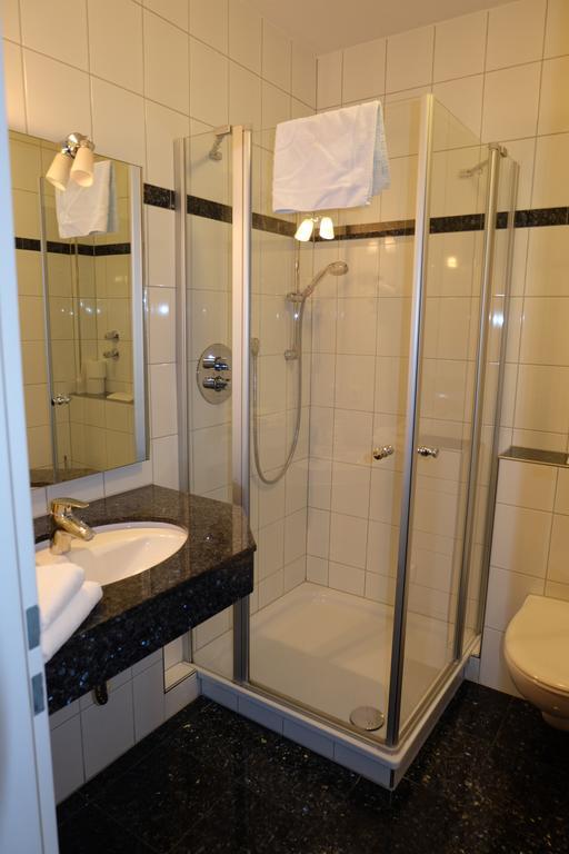 Hotel Zum Weissen Ross Winsen  Esterno foto