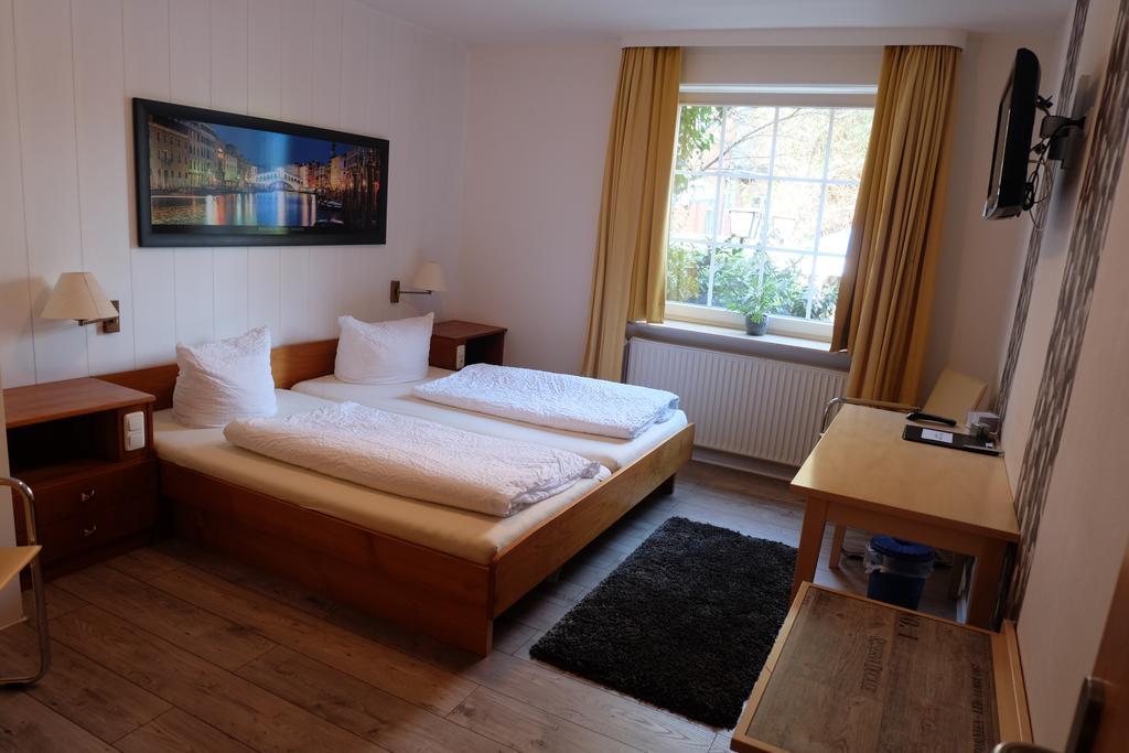 Hotel Zum Weissen Ross Winsen  Camera foto